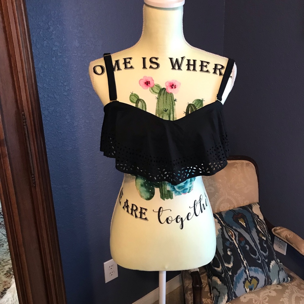 Used Soma bikini top